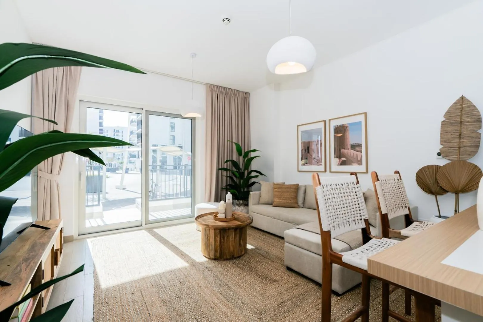 One Bedroom Apartment By Otolo Homes With Free Yas Theme Park Tickets Emiratos Árabes Unidos