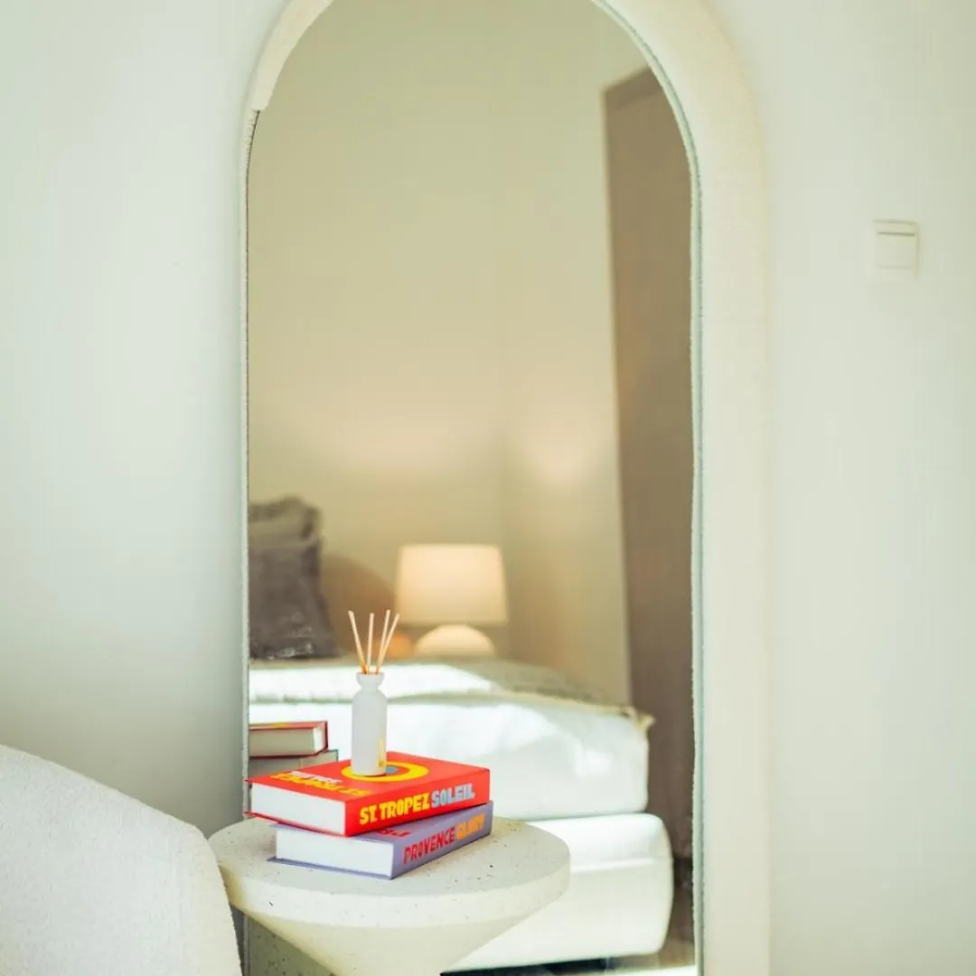 One Bedroom Apartment By Otolo Homes With Free Yas Theme Park Tickets Abu Zabi