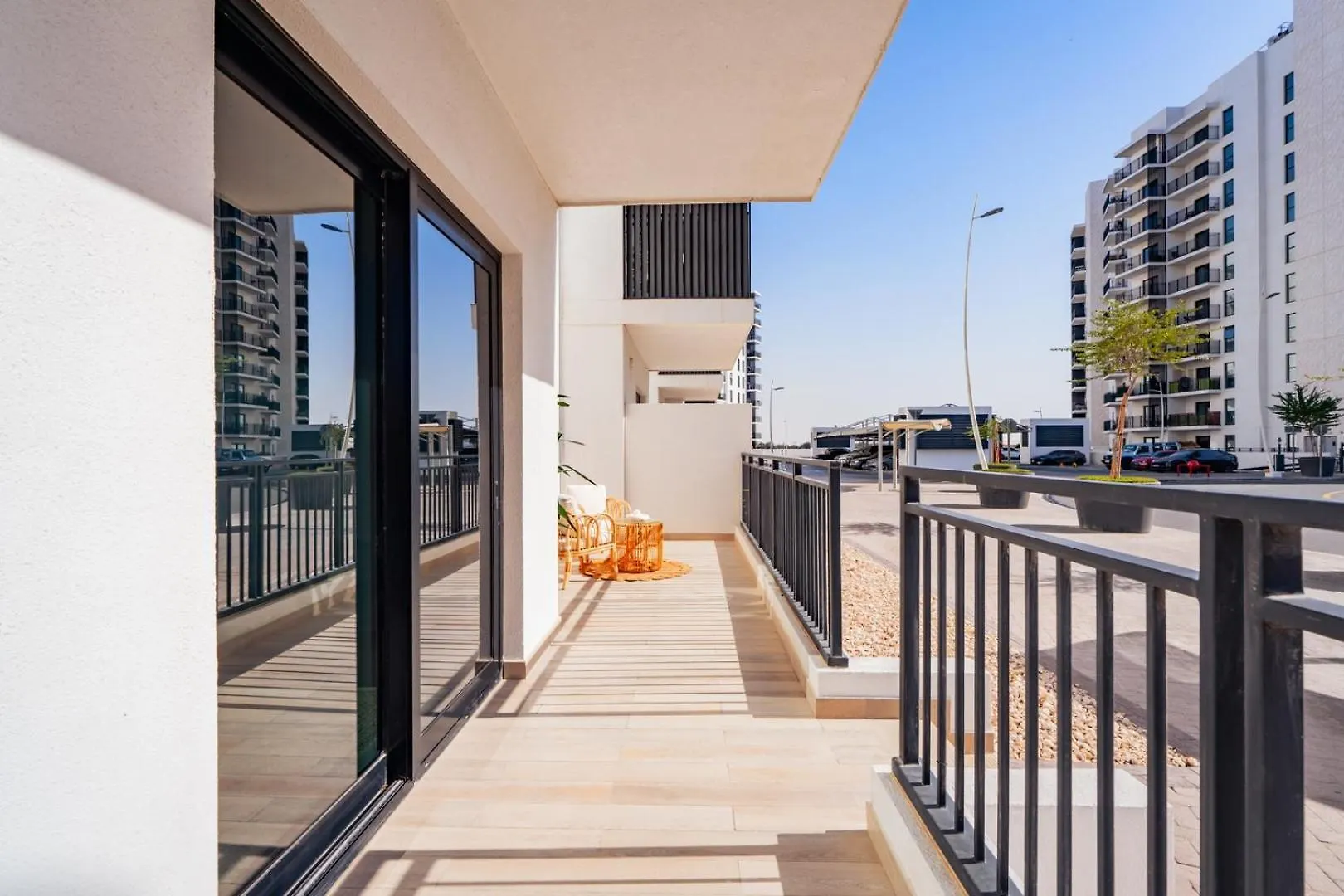 One Bedroom Apartment By Otolo Homes With Free Yas Theme Park Tickets Abu Zabi